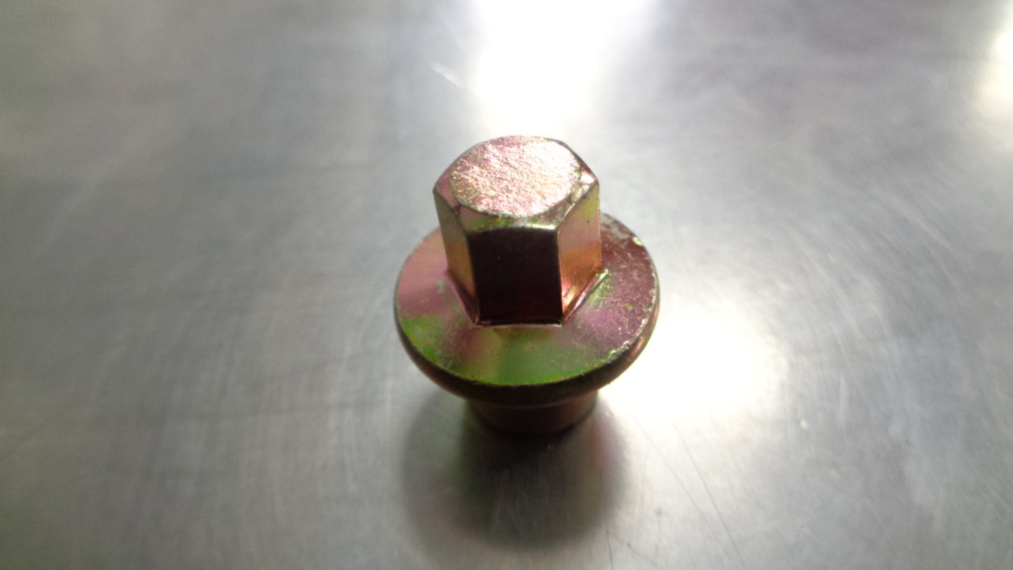 Isuzu NPR Genuine Cylinder Head Cover Nut New Part