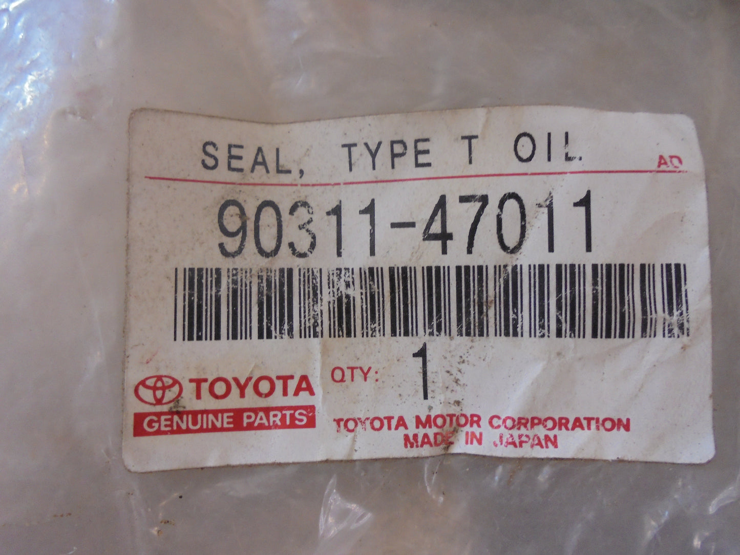 Toyota Landcruiser-4Runner Genuine Front Drive Shaft Seal New Part