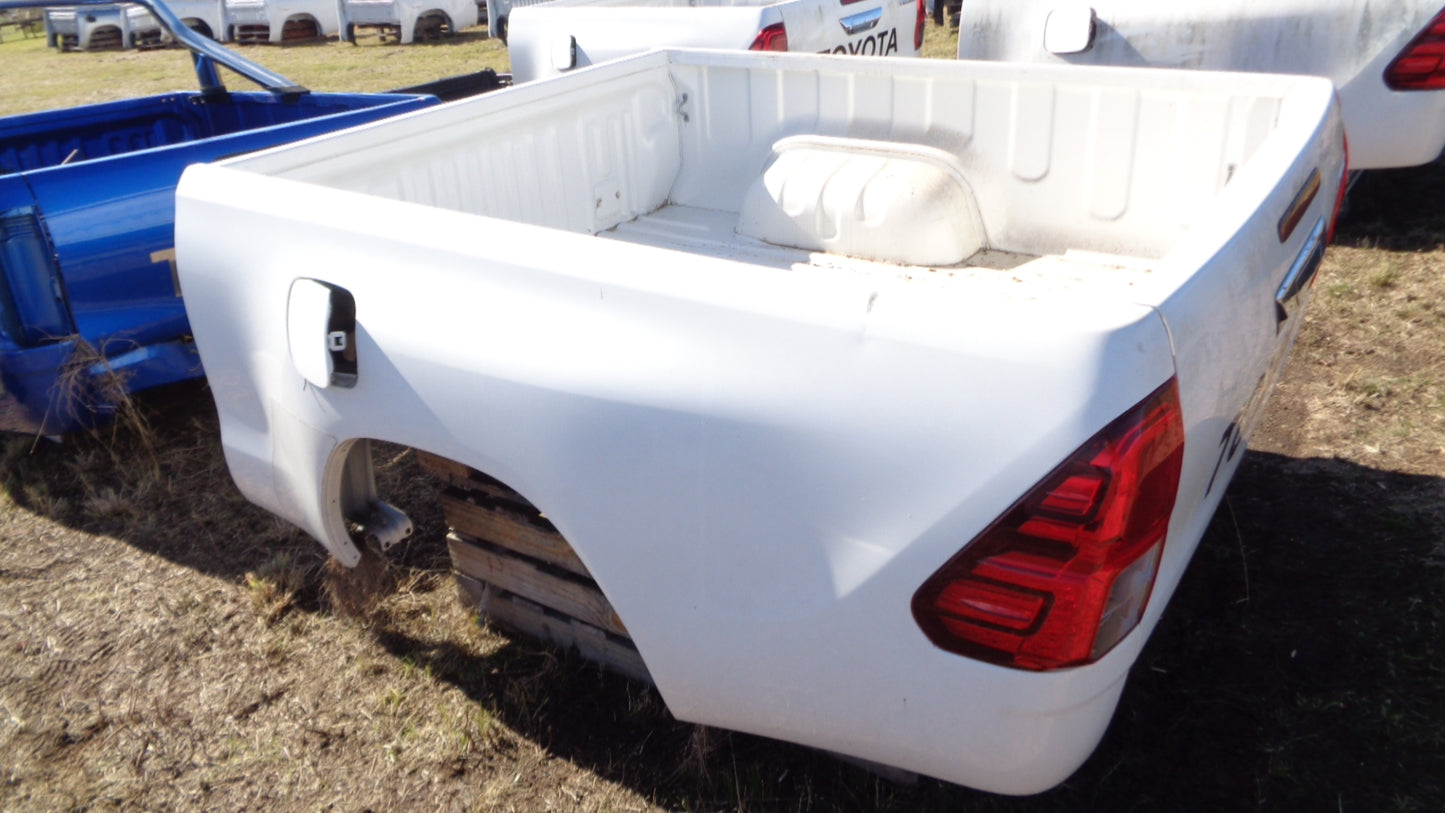 Toyota Hilux SR5 EXTRA Cab Tub White 2015 Onwards New Part