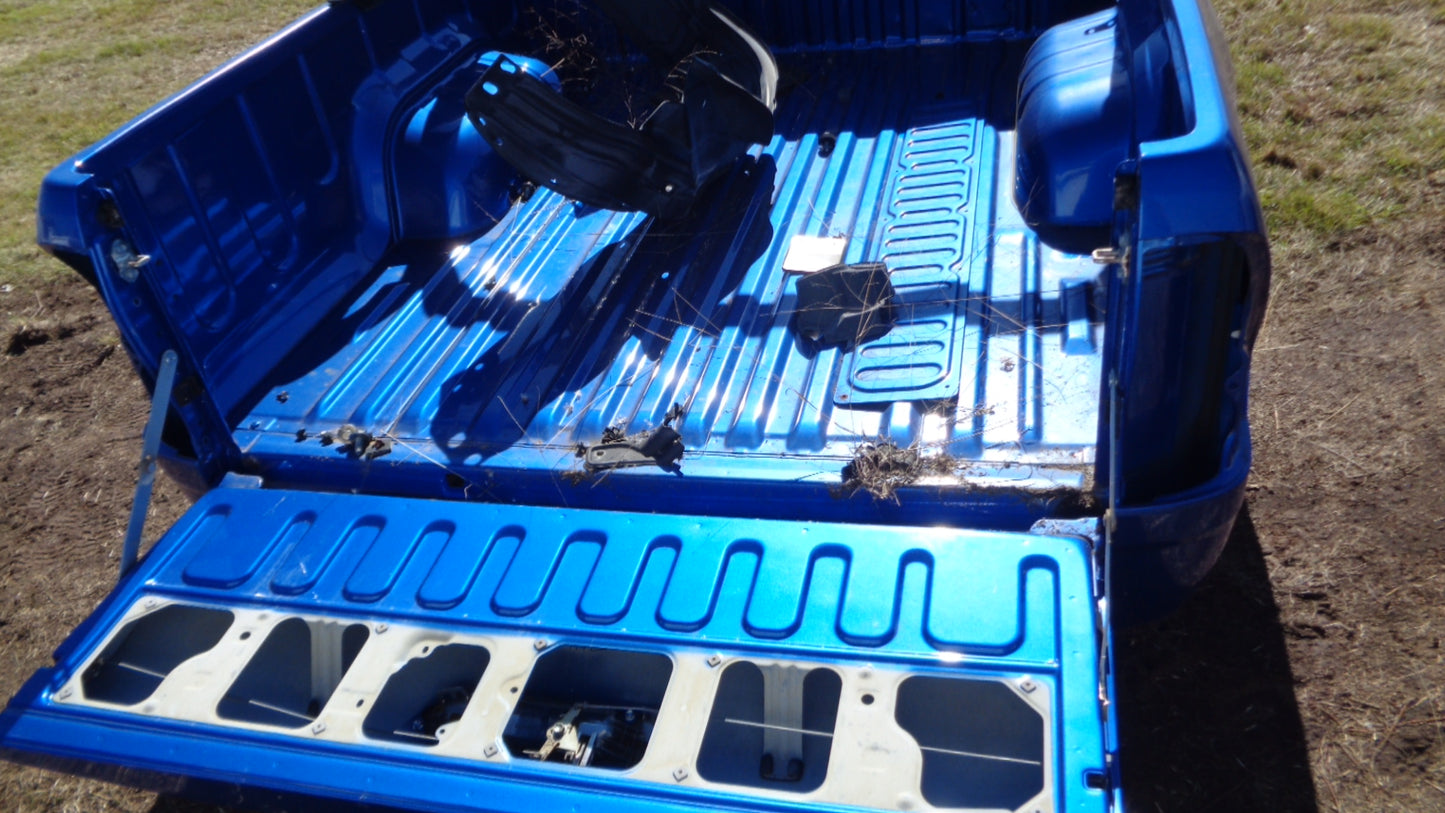 Toyota Hilux SR5 EXTRA Cab Tub Blue 2015 Onwards New Part