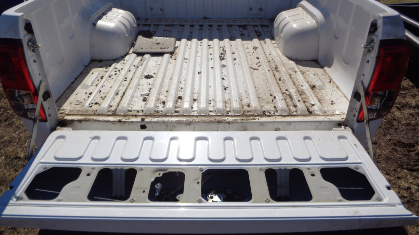Toyota Hilux SR5 EXTRA Cab Tub White 2015 Onwards New Part