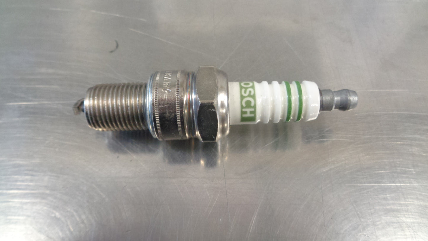 Bosch Spark Plug WR8DC suits Mercedes S-Class New Part