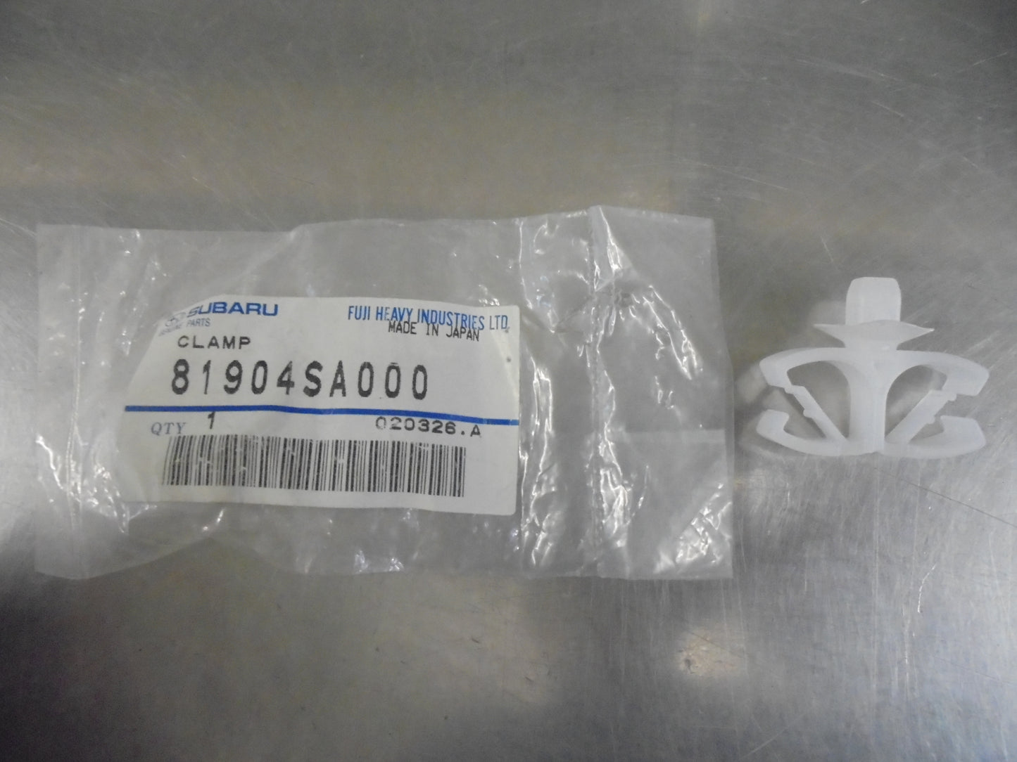 Subaru Forester/Outback Genuine Tail Gate Washer Hose Clip New Part