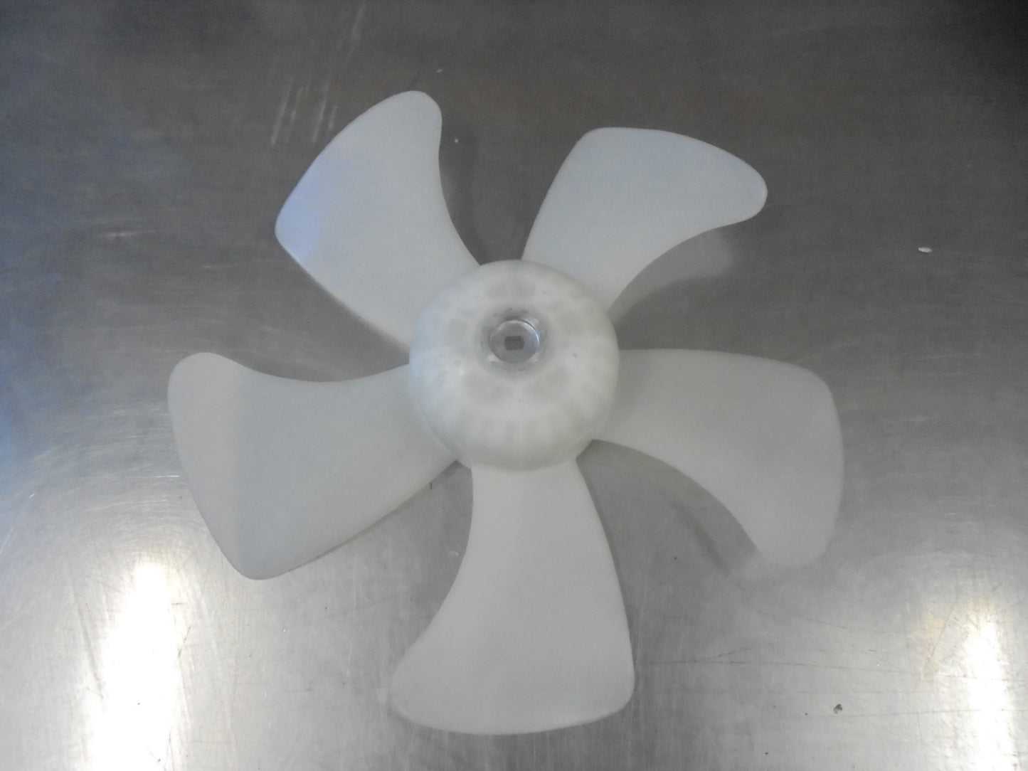 Denso GF-20 Replacement 5 Blade Fan Suits Toyota Camry New Part