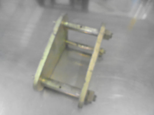 EFS Rear Greaseable Shackle Suits Toyota Landcruiser 79 Series New Part