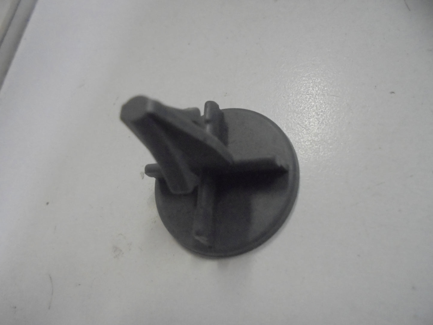 Toyota Hilux Genuine Instrument Panel Clip No.2 New Part