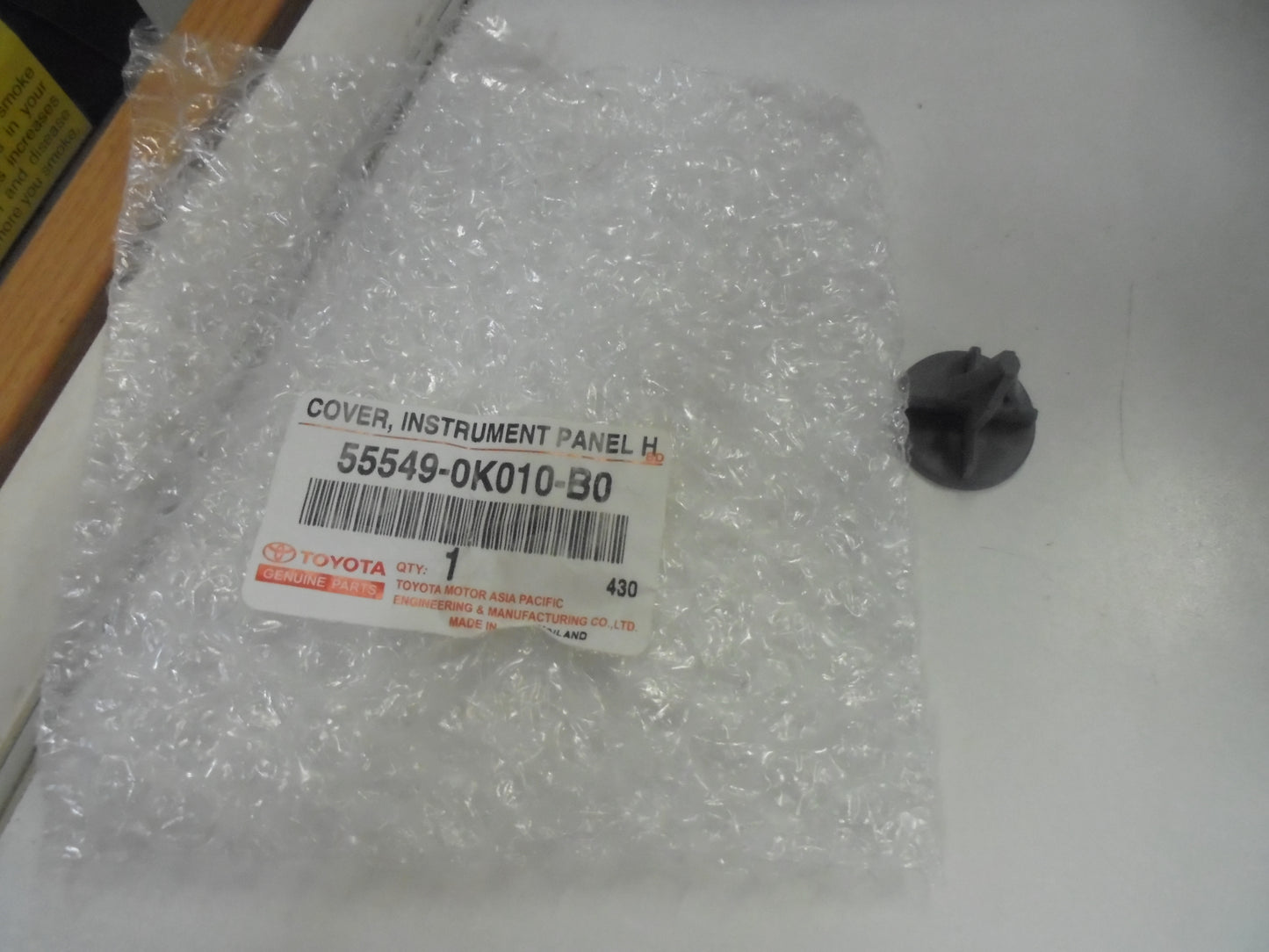 Toyota Hilux Genuine Instrument Panel Clip No.2 New Part