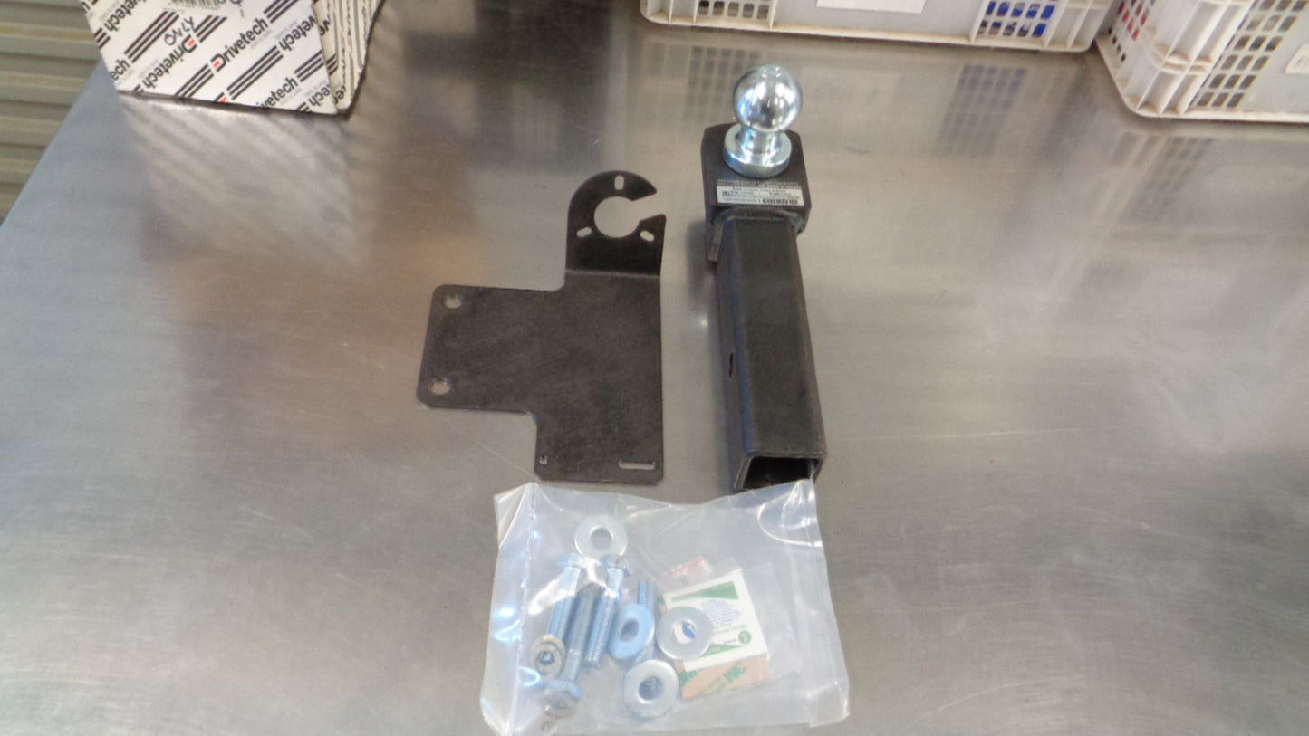VW Amarok Genuine Tow Hitch 3000kg Service Kit New Part