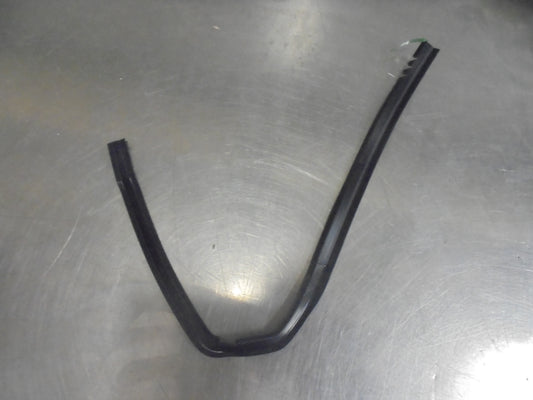 Nissan Patrol GU Y61 Wagon Genuine Rear Fender Rubber Assy New Part