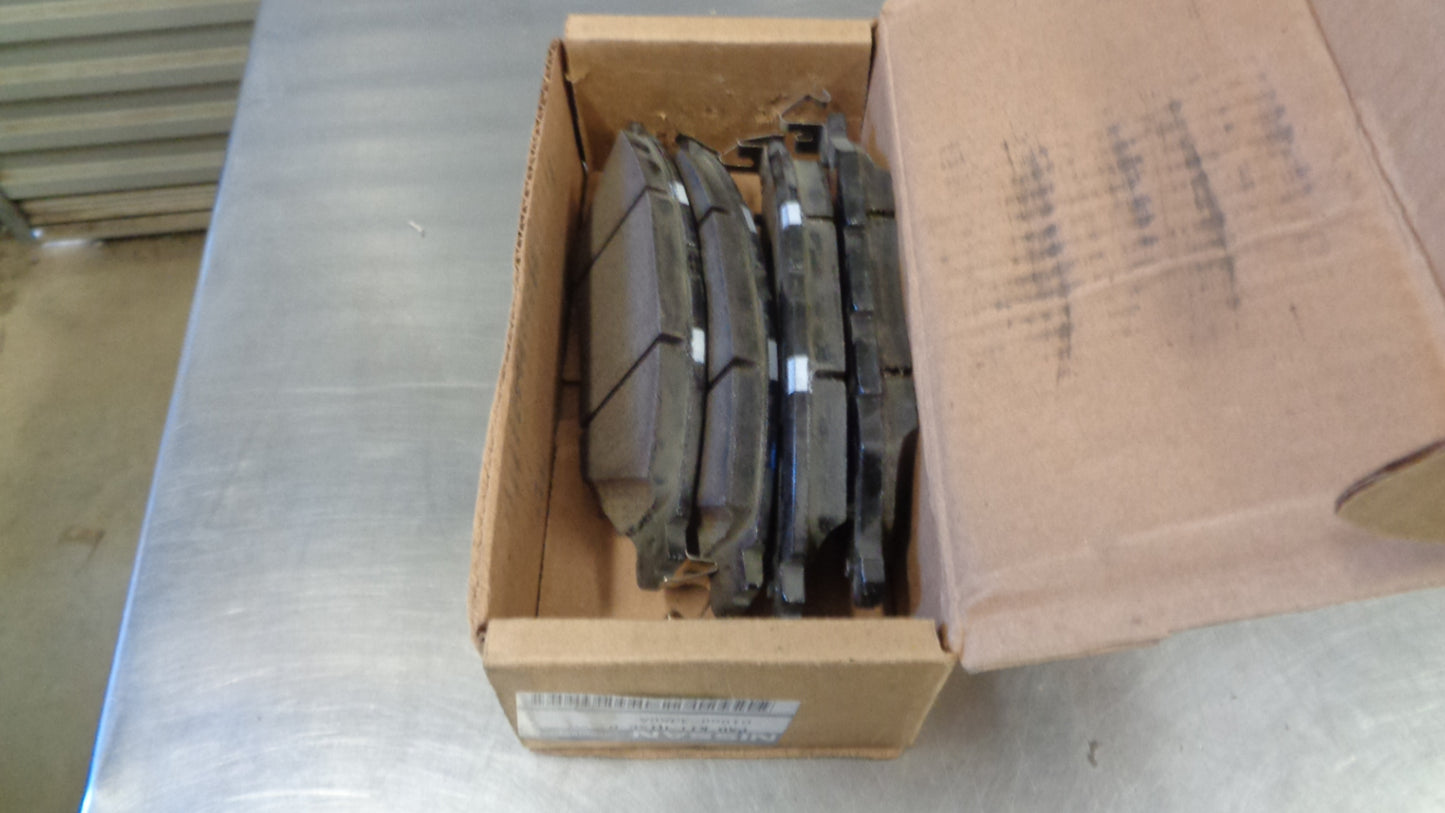 Nisssan Pathfinder Genuine Front Brake Pads New Parts