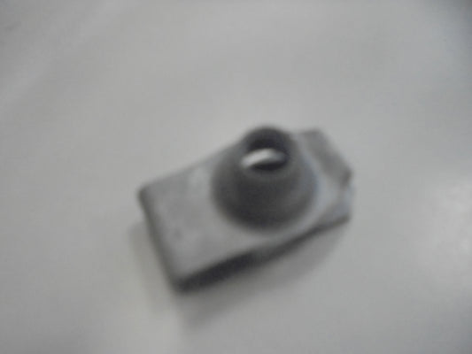 Nissan Qashqai J10 Genuine Spring Nut New Part