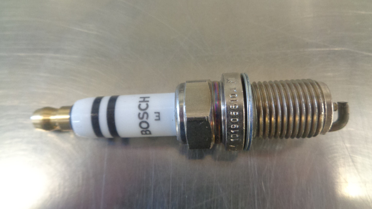 Volkswagen Golf/Jetta/Touran/Passat Genuine Spark Plug New Part