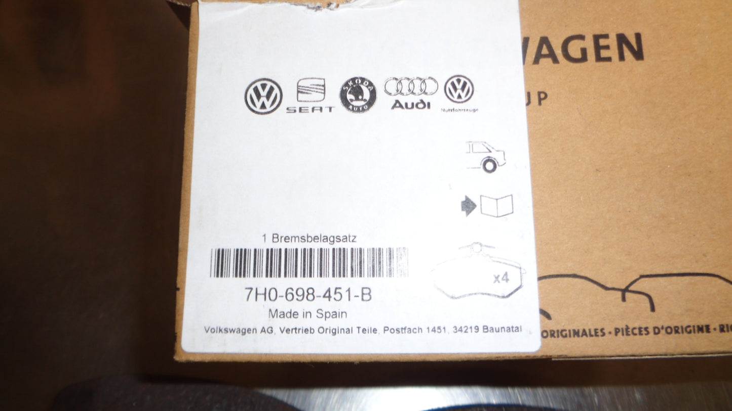 Volkswagen Transporter Genuine Rear Brake Pads New Part