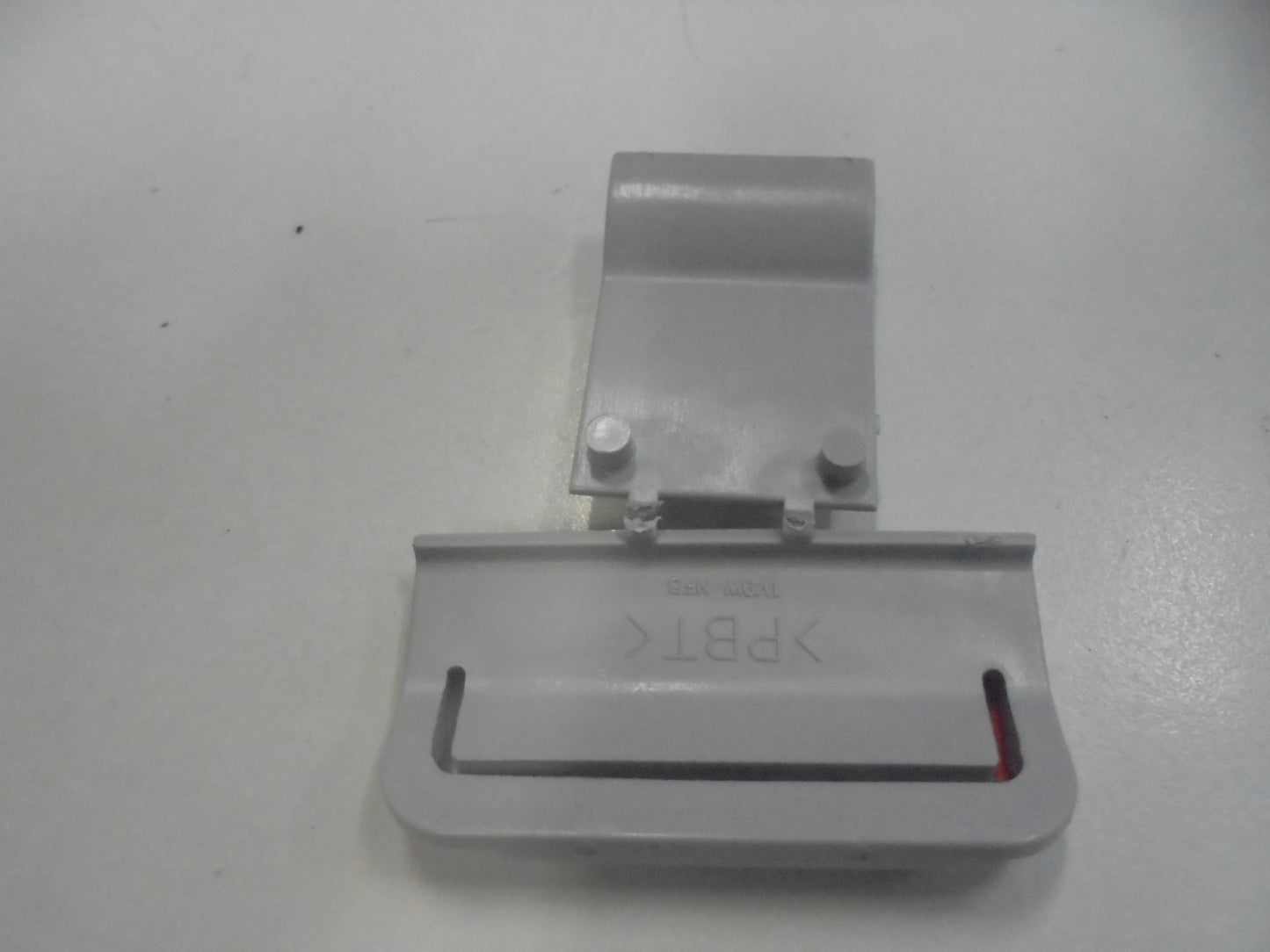 Mitsubishi Triton Genuine Drip Molding Clip New Part