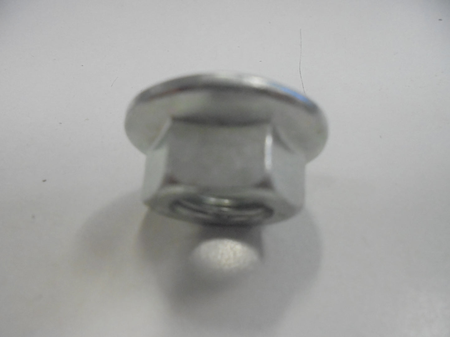 Nissan Qashqai-2 JJ10E Genuine Rear Suspension Nut New Part