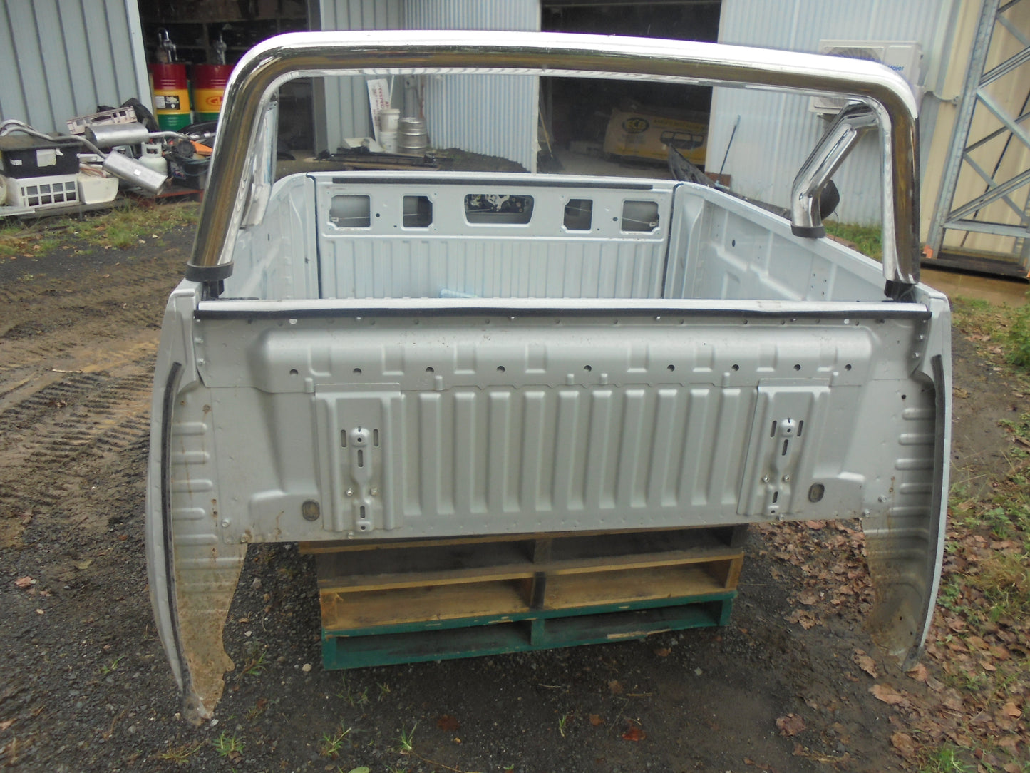 Nissan D23 NP300 Dual Cab Navara Genuine Light Silver In Colour VGC