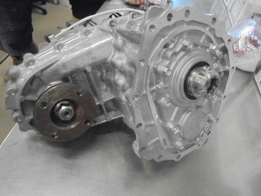 Nissan GU Y61 Patrol Genuine 4WD Transfer Case 2 Plug New Part