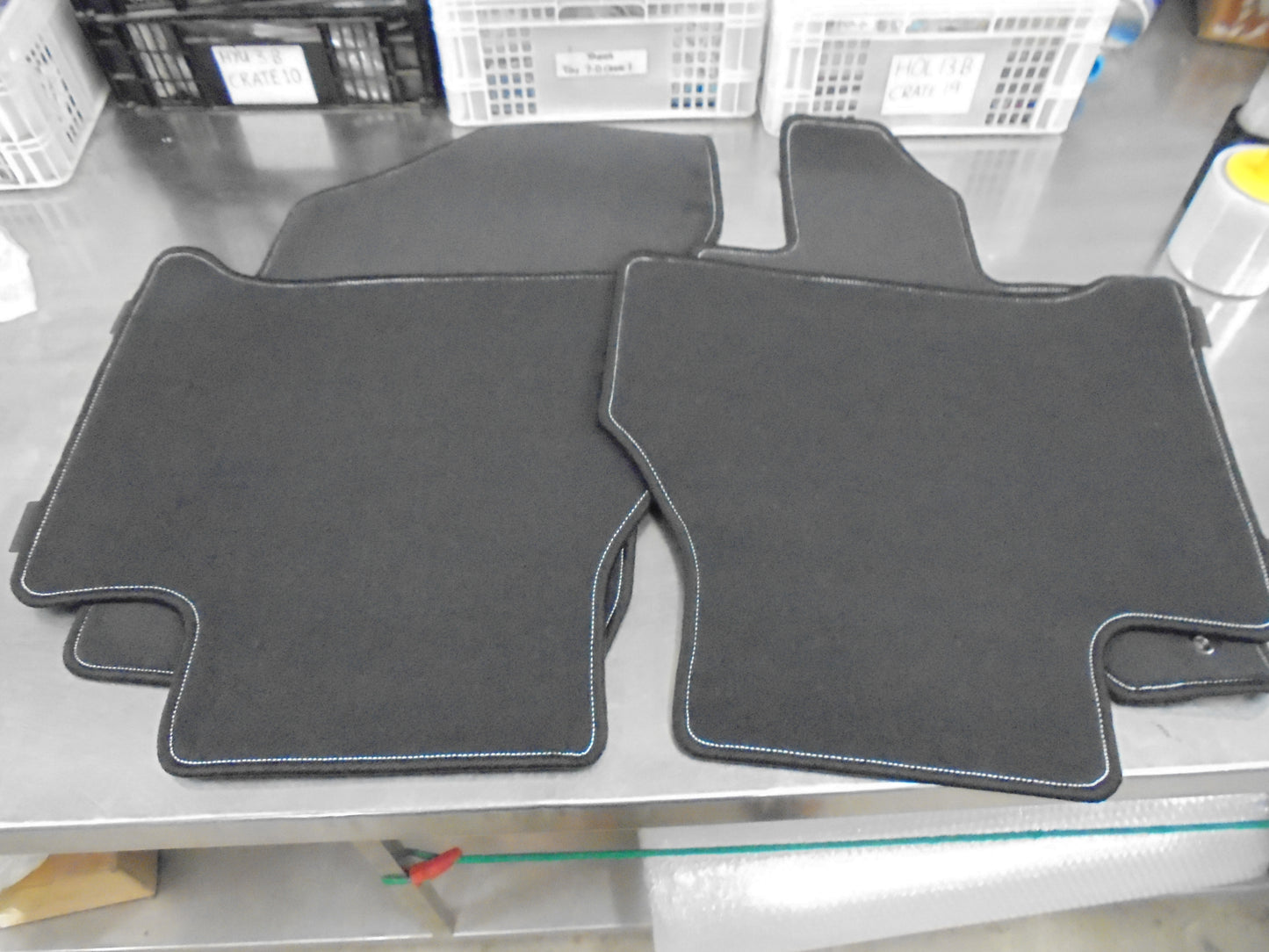 Nissan Narara D23 Dual Cab Genuine Front And Rear Carpet Mat Set Manual New Part