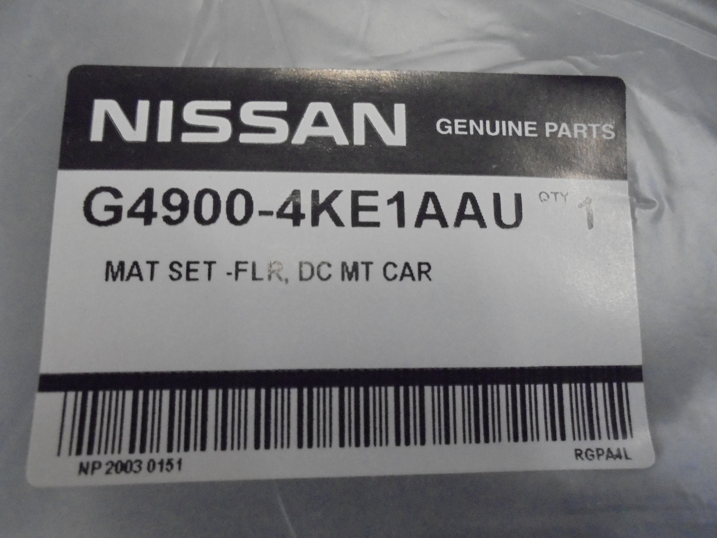 Nissan Narara D23 Dual Cab Genuine Front And Rear Carpet Mat Set Manual New Part