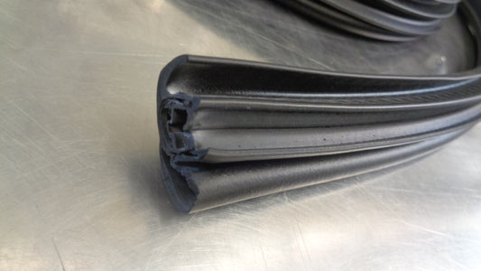 Nissan Y61 Patrol Genuine Left Hand Rear Body Door Seal New Part