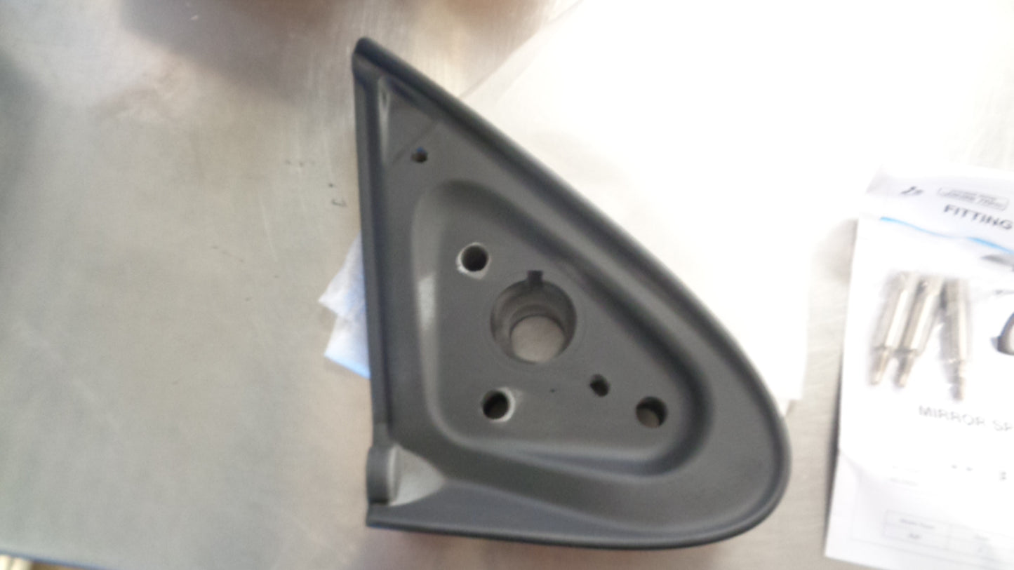 Mitsubishi MQ/MR Triton Genuine Right Hand Mirror Extension Kit New Part.