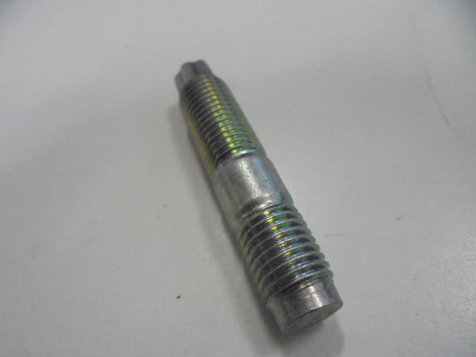 Nissan Navara D22-D40M-Pathfinder R51 Genuine Exhaust Manifold Stud New Part