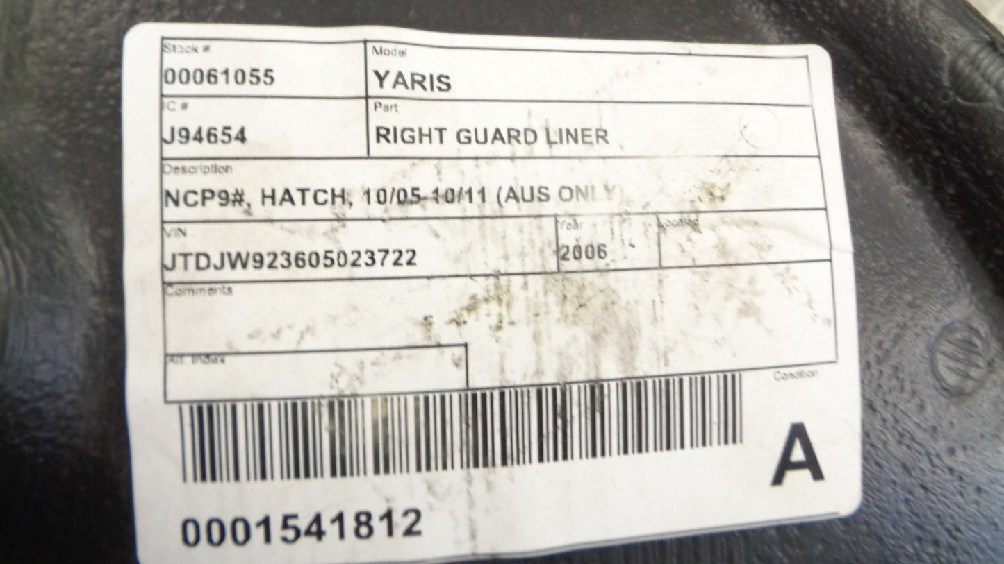 Toyota Yaris Genuine Right Hand Front Guard Liner New Part