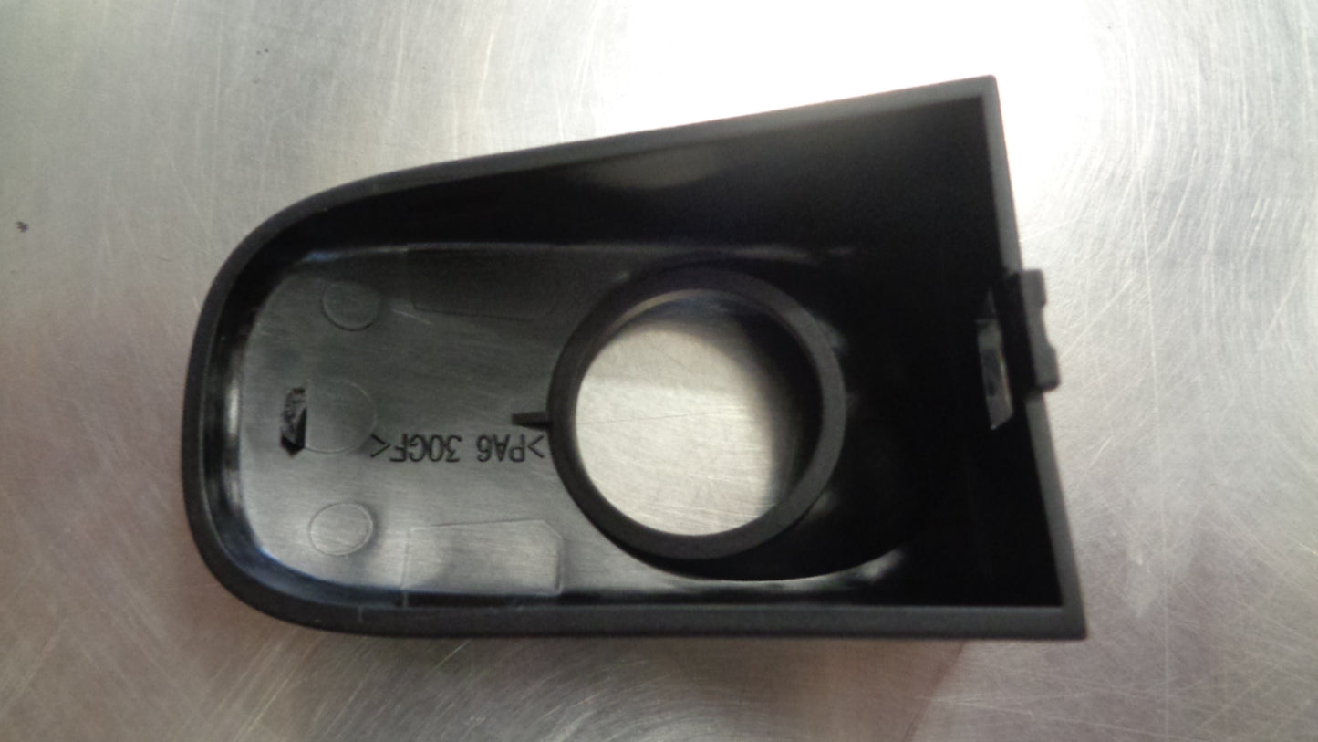 Ford FG/FGX Falcon Genuine Right Hand Front Handle Cap New Part