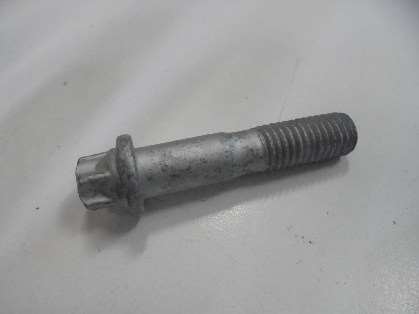 Land Rover Ranger Rover-Discovery Genuine Drive Shaft Bolt New Part