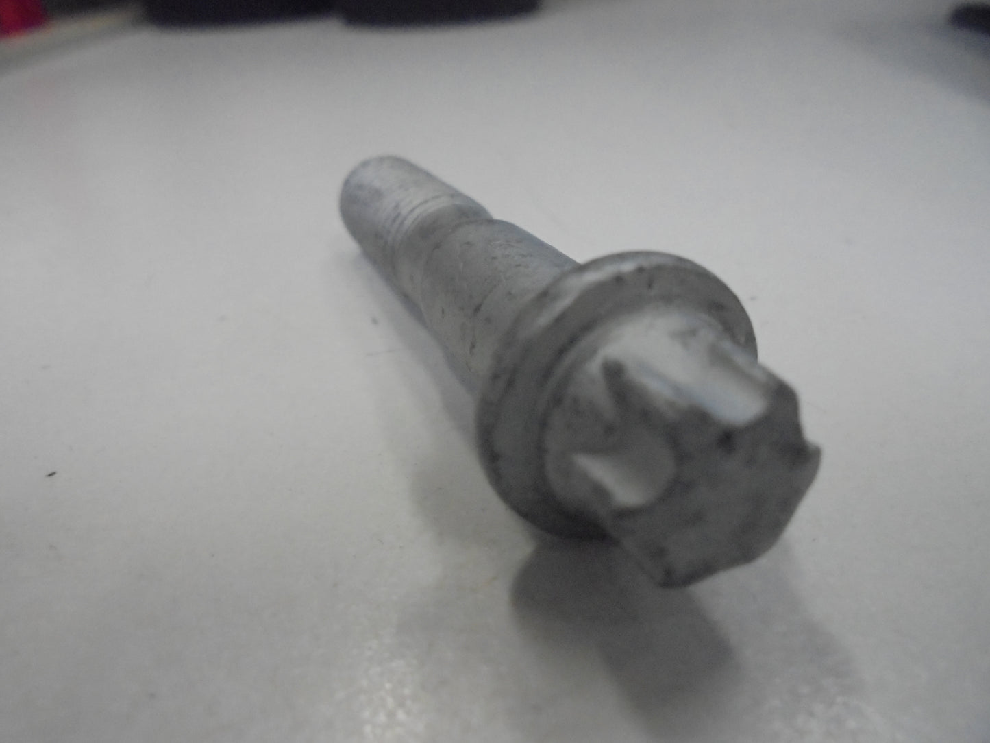Land Rover Ranger Rover-Discovery Genuine Drive Shaft Bolt New Part