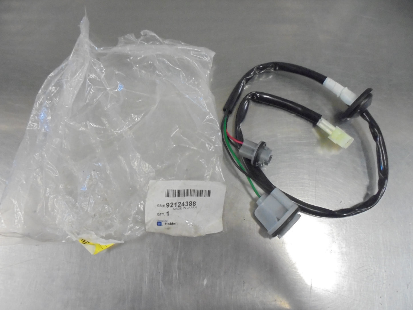 Holden YG Cruze Genuine Tail Light Wiring And Bulb Socket New Part