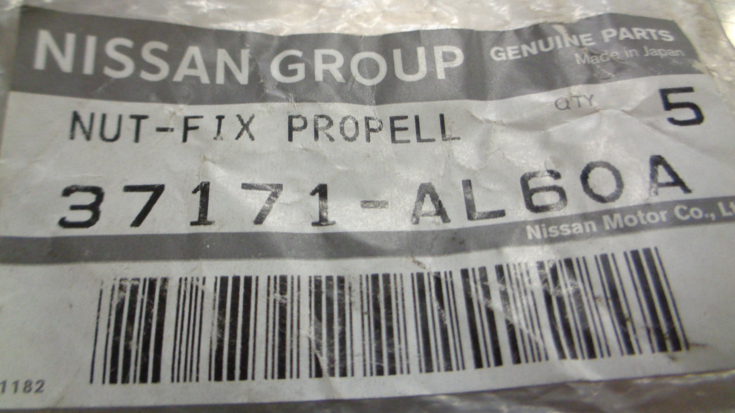 Nissan Navara Genuine Propeller Shaft Nut New Part