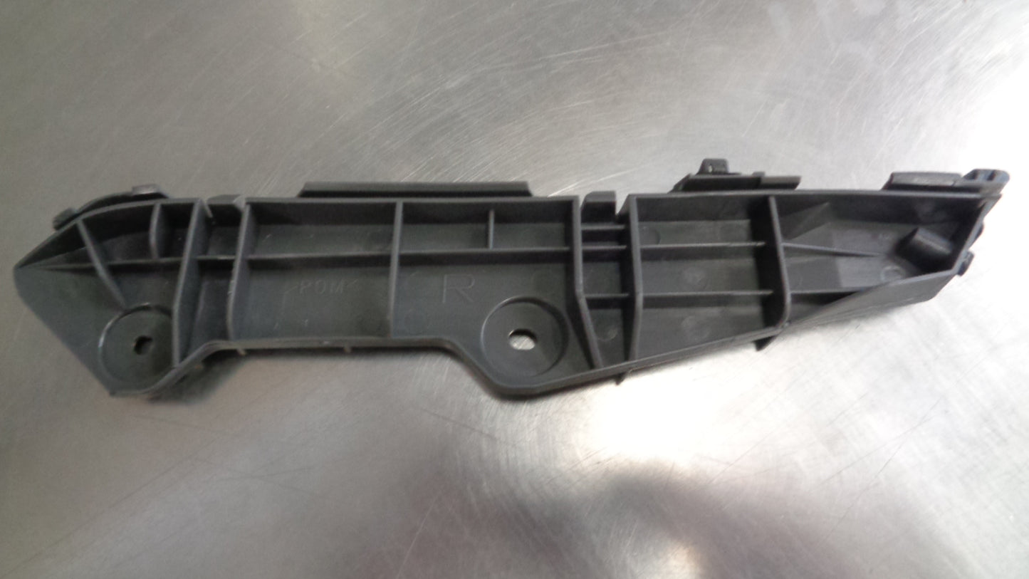 Toyota Corolla Genuine right (driver) rear bumper bar slide New Part