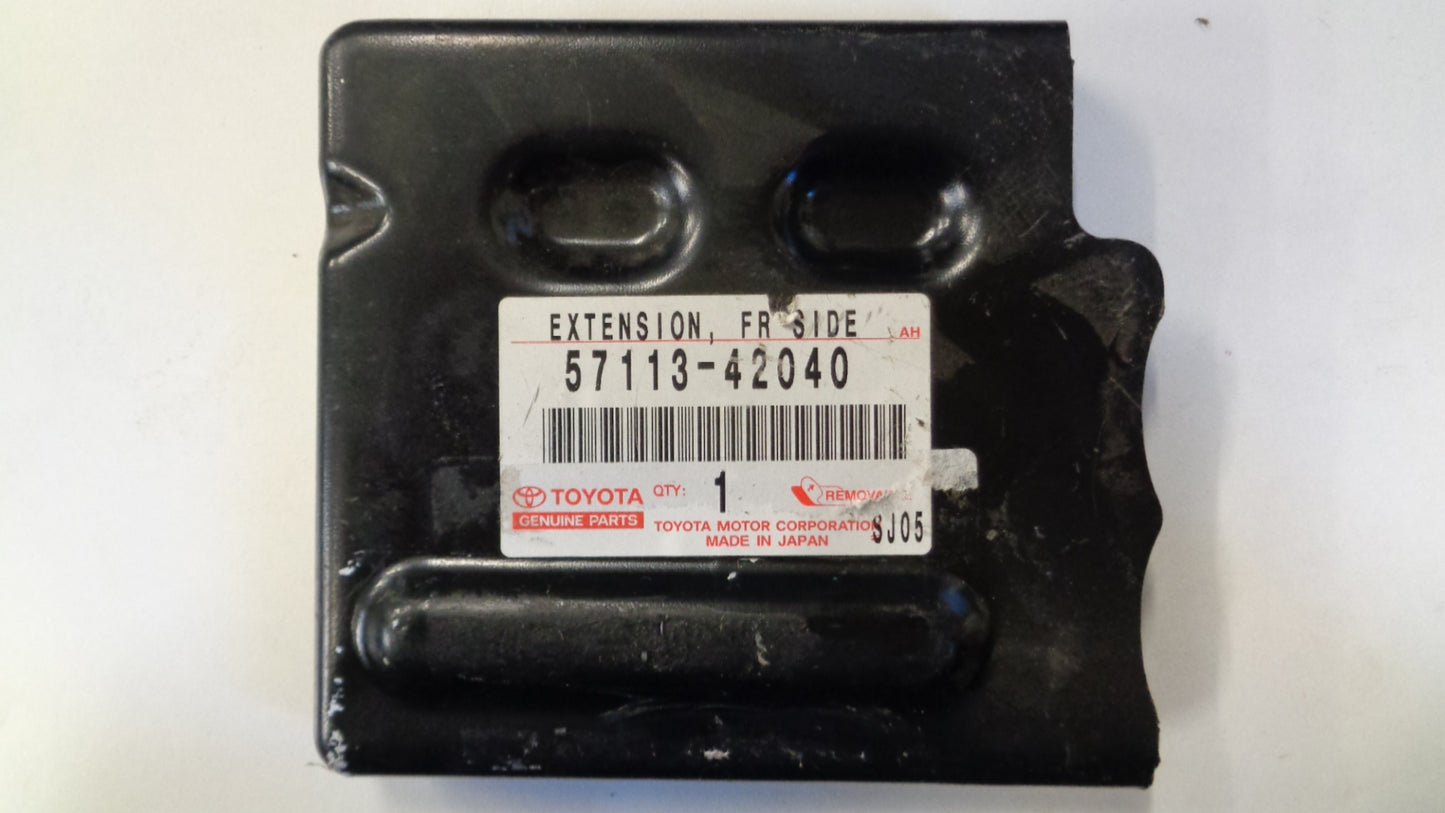 Toyota RAV4 Genuine Front Right Hand Side Fender Extension Panel New Part
