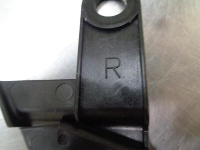 Toyota ZRE152 Corolla Sedan Genuine Headlight Retainer New Part
