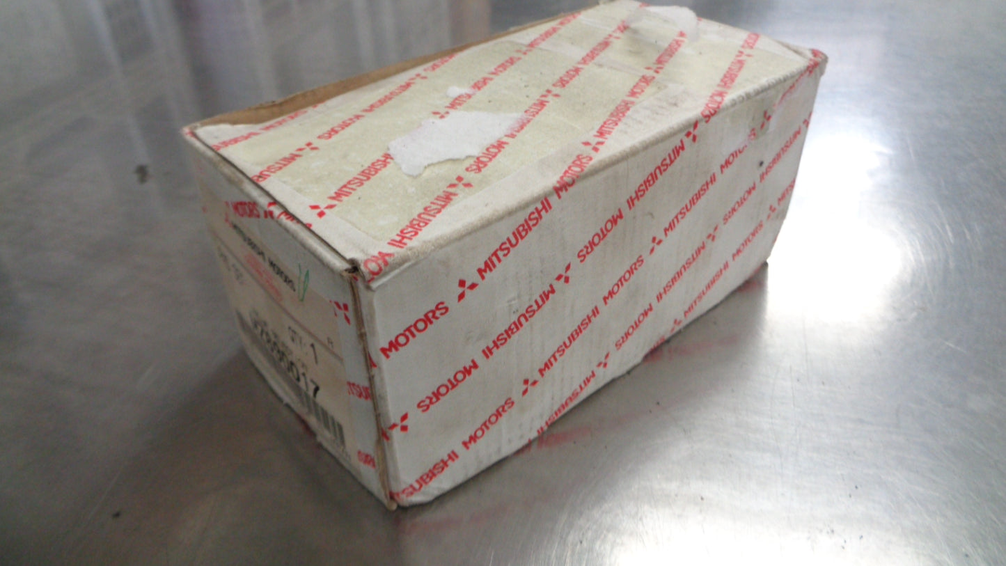 Mitsubishi TRITON PAJERO Genuine Front Brake Pads New Part