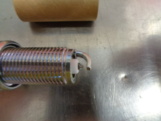 Nissan Genuine Spark Plugs Suits Various Models New Part
