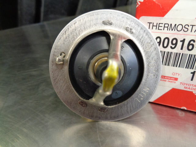 Toyota Hilux/Landcruiser/Prado Genuine Thermostat New Part