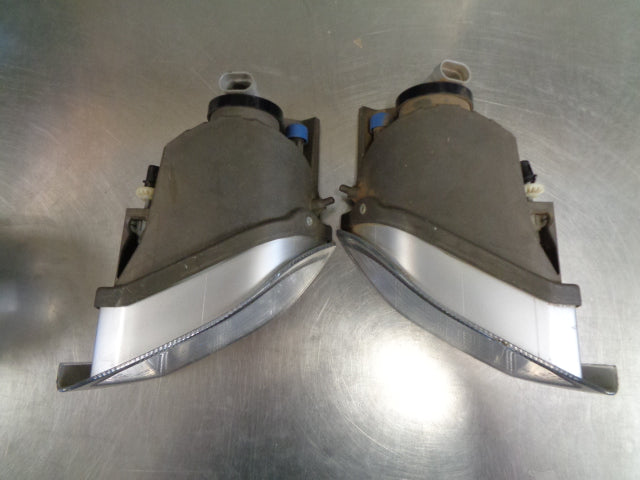Toyota Prado 120 series fog light Pair used VGC