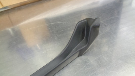 Land Rover Discovery Spore Genuine Pillar Moulding New Part