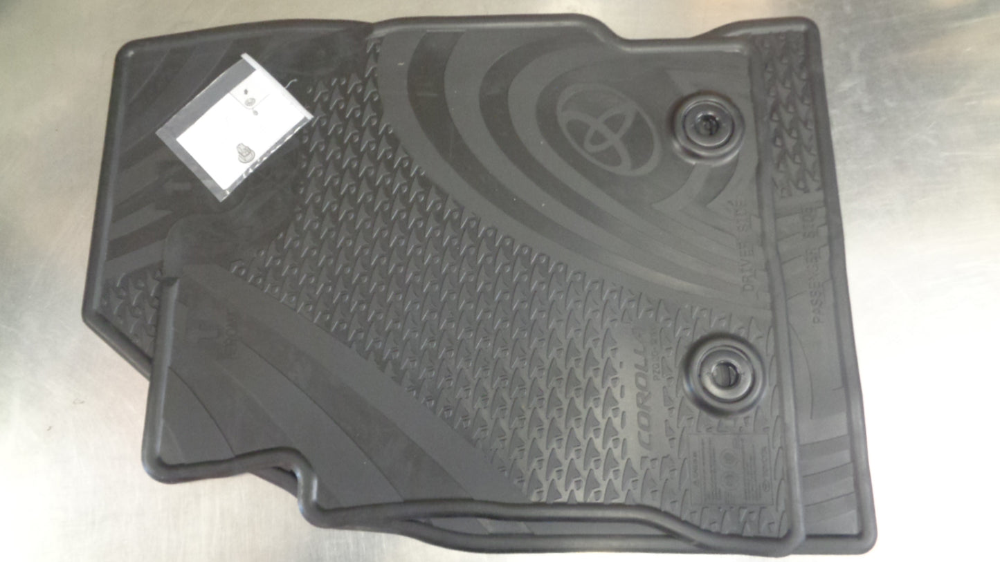 Toyota Corolla Hatch Genuine Front Rubber Floor Mats New Part