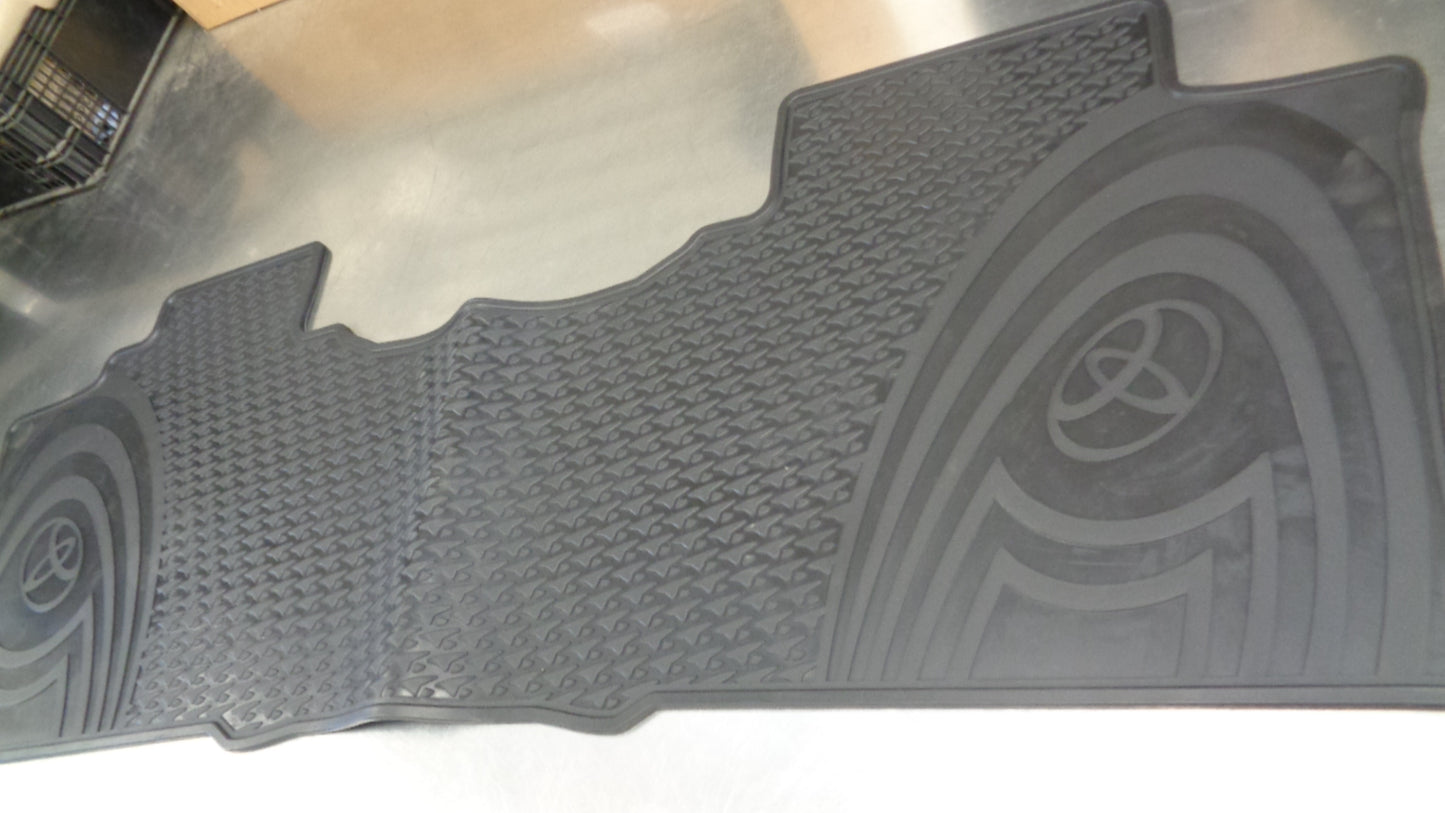 Toyota Camry Genuine Rubber Rear Mat Set New Part