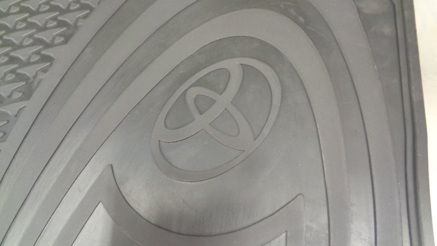 Toyota Camry Genuine Rubber Rear Mat Set New Part