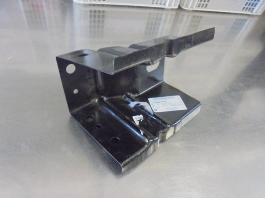 Holden Captiva CG5-CG-MAXX Genuine Extension Bracket New Part
