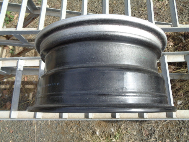 Nissan Navara NP300 RX Genuine Steel Rim Set of 5 Used Part