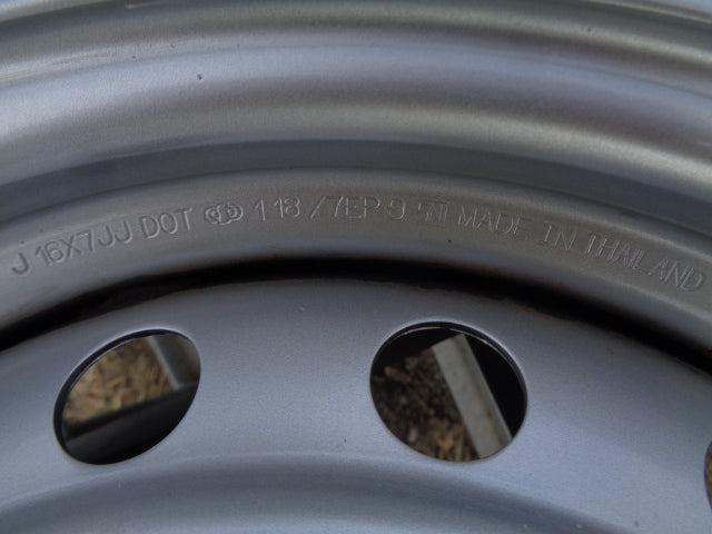 Nissan Navara NP300 RX Genuine Steel Rim Set of 5 Used Part