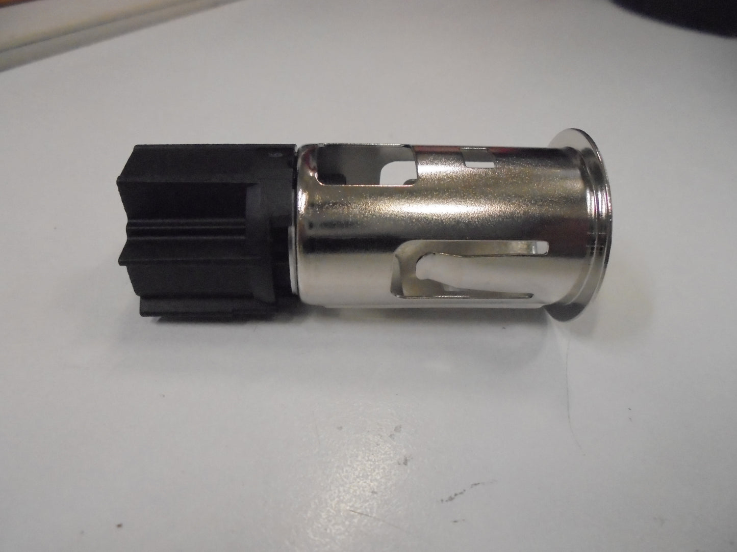 Genuine GM Accessory Power Receptable New Part
