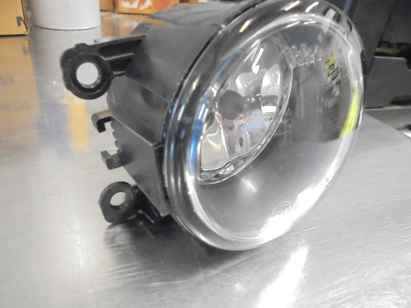 Nissan Pathfinder Genuine Right Hand front Fog Light New Part