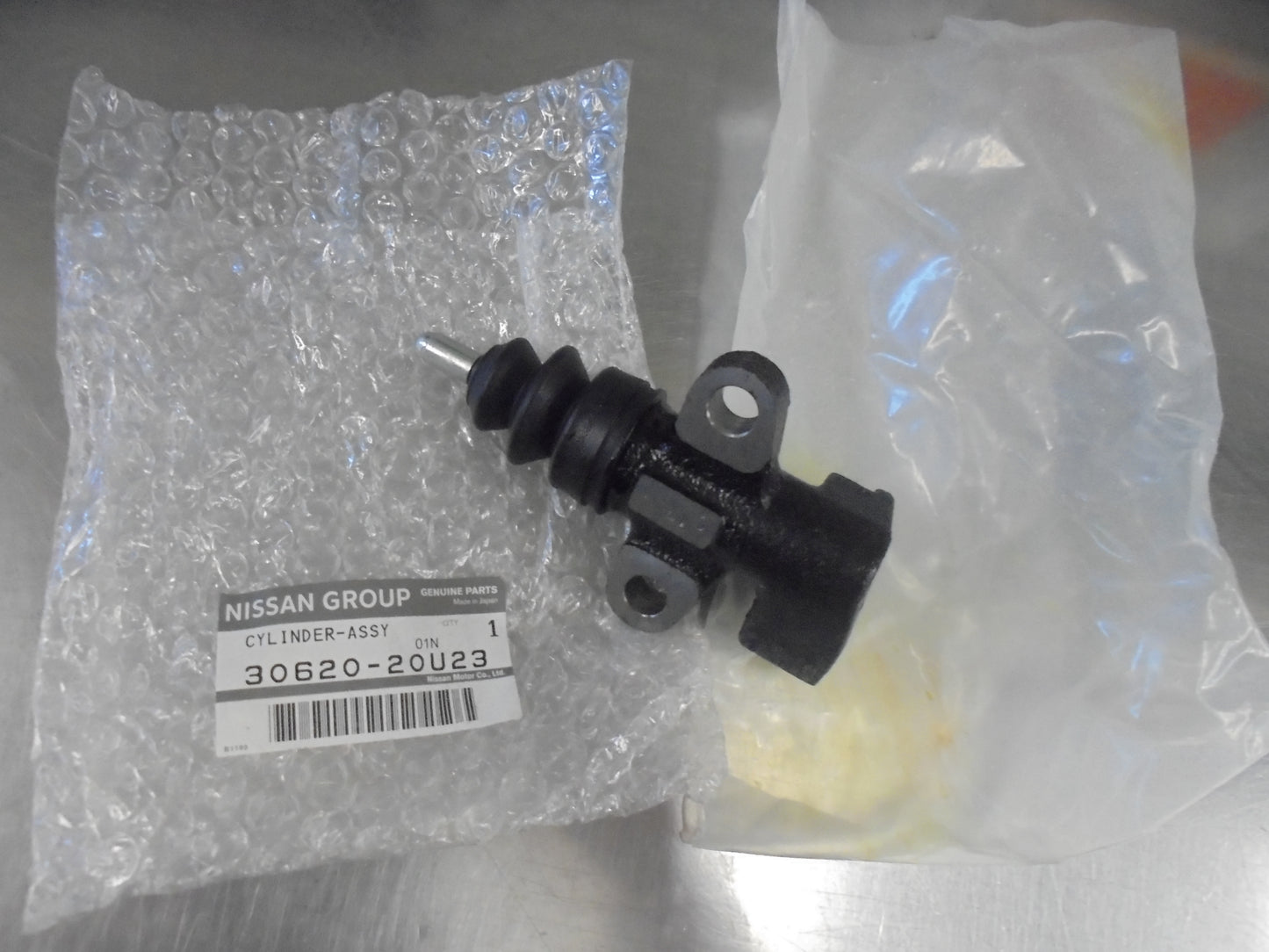 Nissan R32 Skyline Genuine Clutch Slave Cylinder New Part