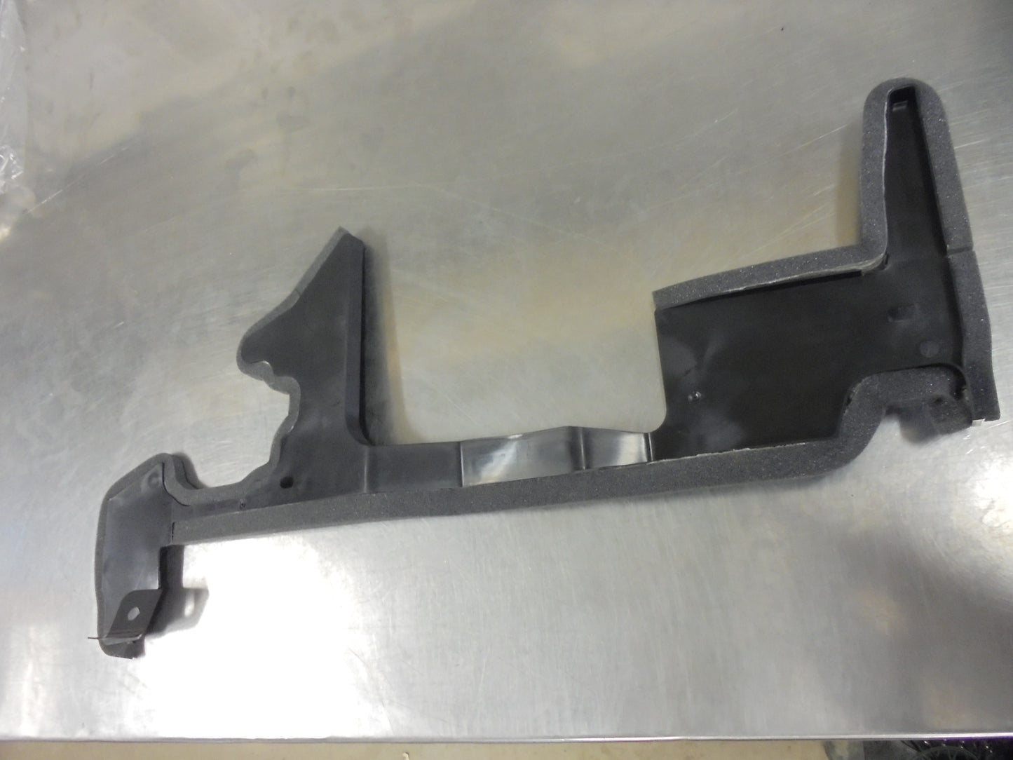 Nissan Qashqai Genuine Left Half Radiator Air Guide New Part